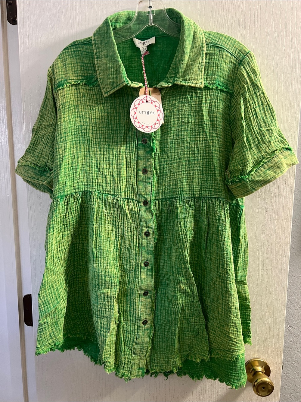 Umgee Bright Green Crinkled Button-Front Women's Shirt